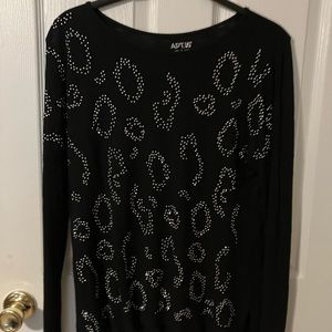 I’m selling a lot of tunics today I love them they can be casual or dressy